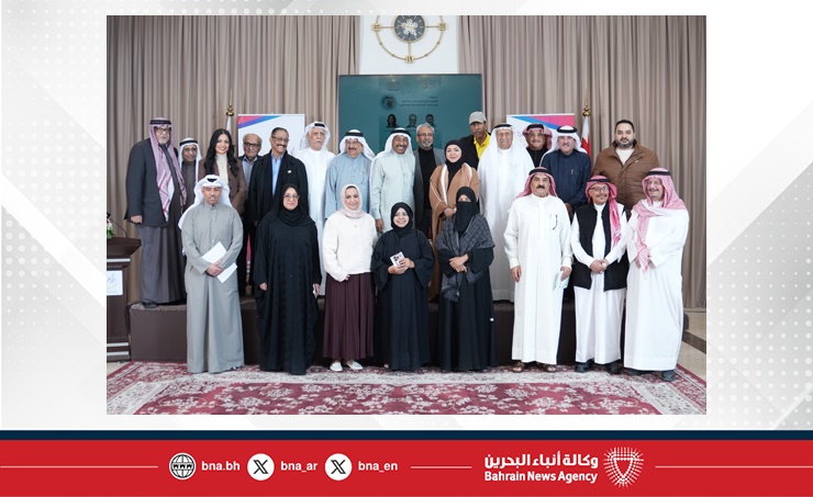 مركز عبدالرحمن كانو الثقافي ينظم ندوة بعنوان (السفير خليل الذوادي.. سيرة ثرية في العمل الإعلامي والدبلوماسي)